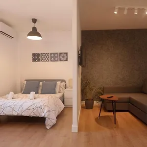 Cozy Studio Near To Airport Apartamento